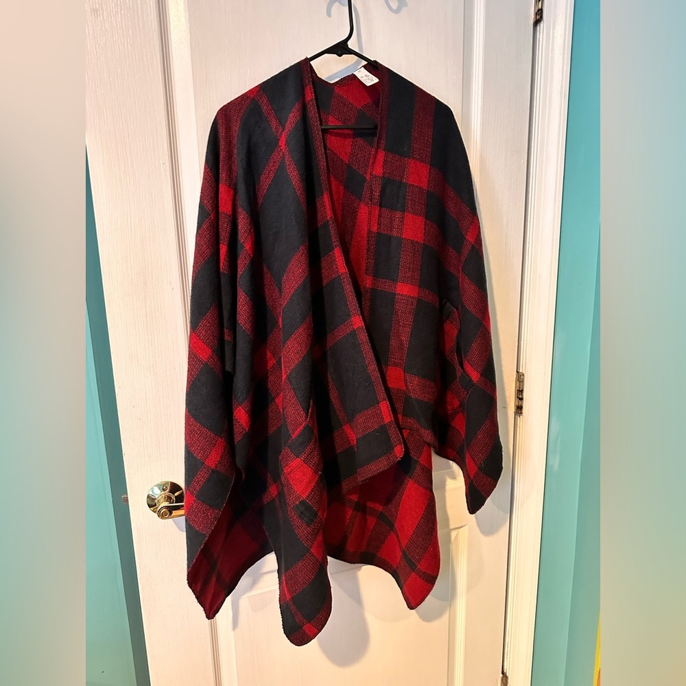 BP. Buffalo Plaid Cape